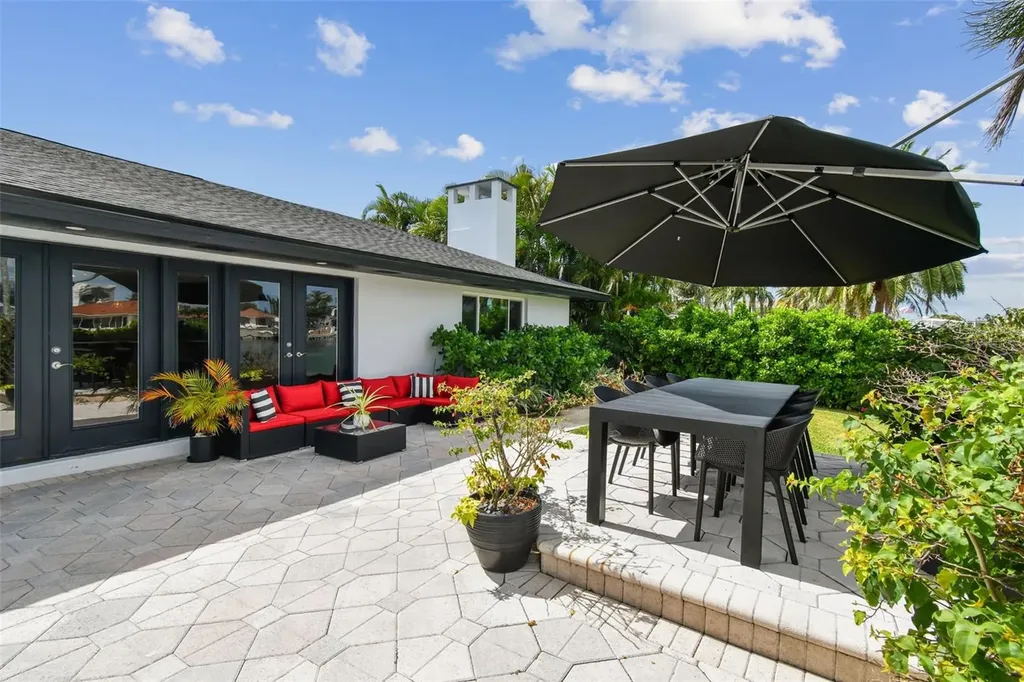 221 Howard Drive Belleair Beach FL 33786