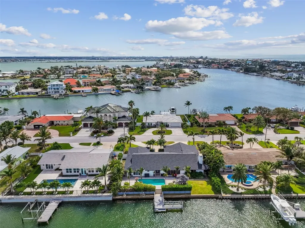 221 Howard Drive Belleair Beach FL 33786