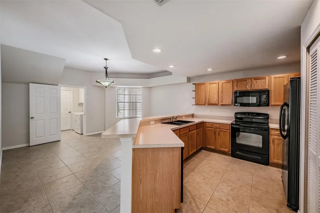 1827 Hammocks Avenue Lutz FL 33549
