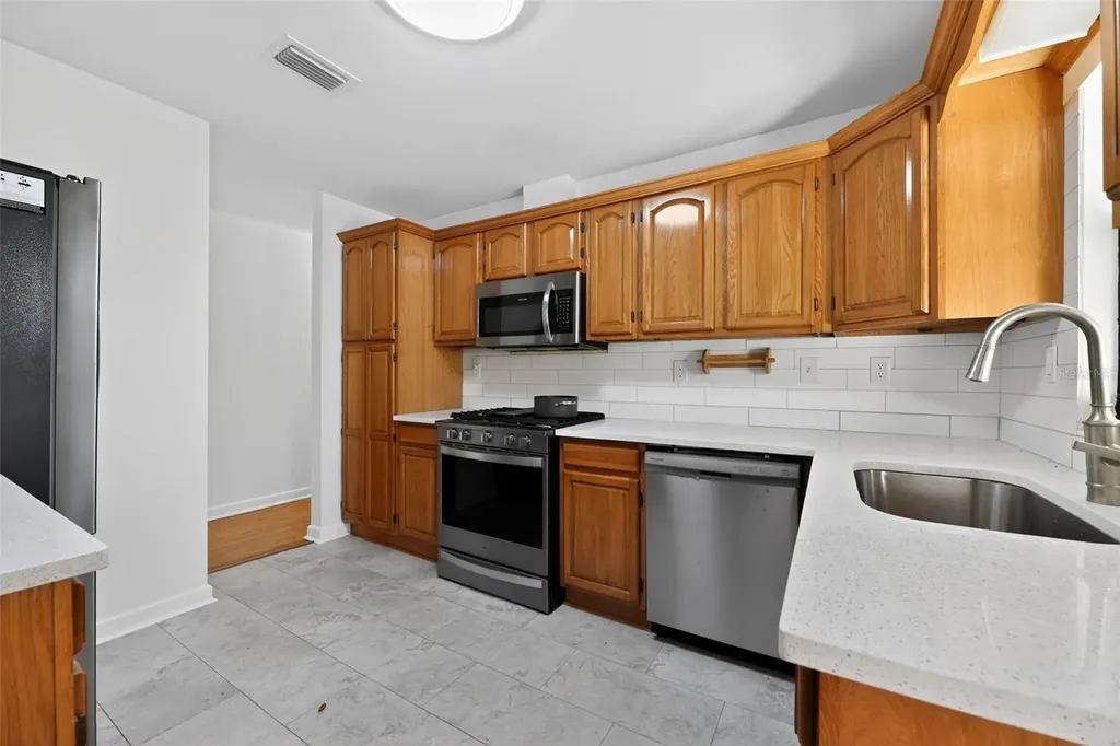 6220 Graves Street Jacksonville FL 32210