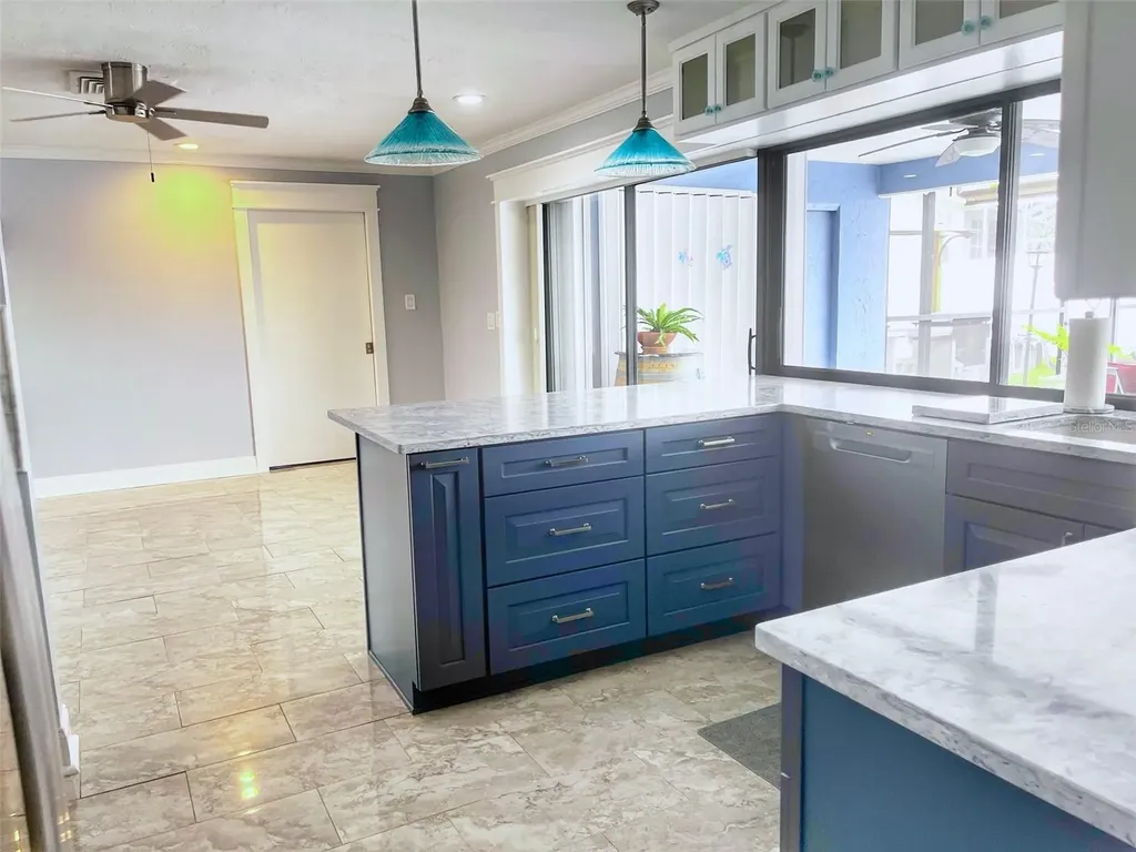 6317 Wisteria Lane Apollo Beach FL 33572