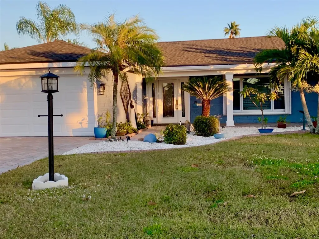 6317 Wisteria Lane Apollo Beach FL 33572