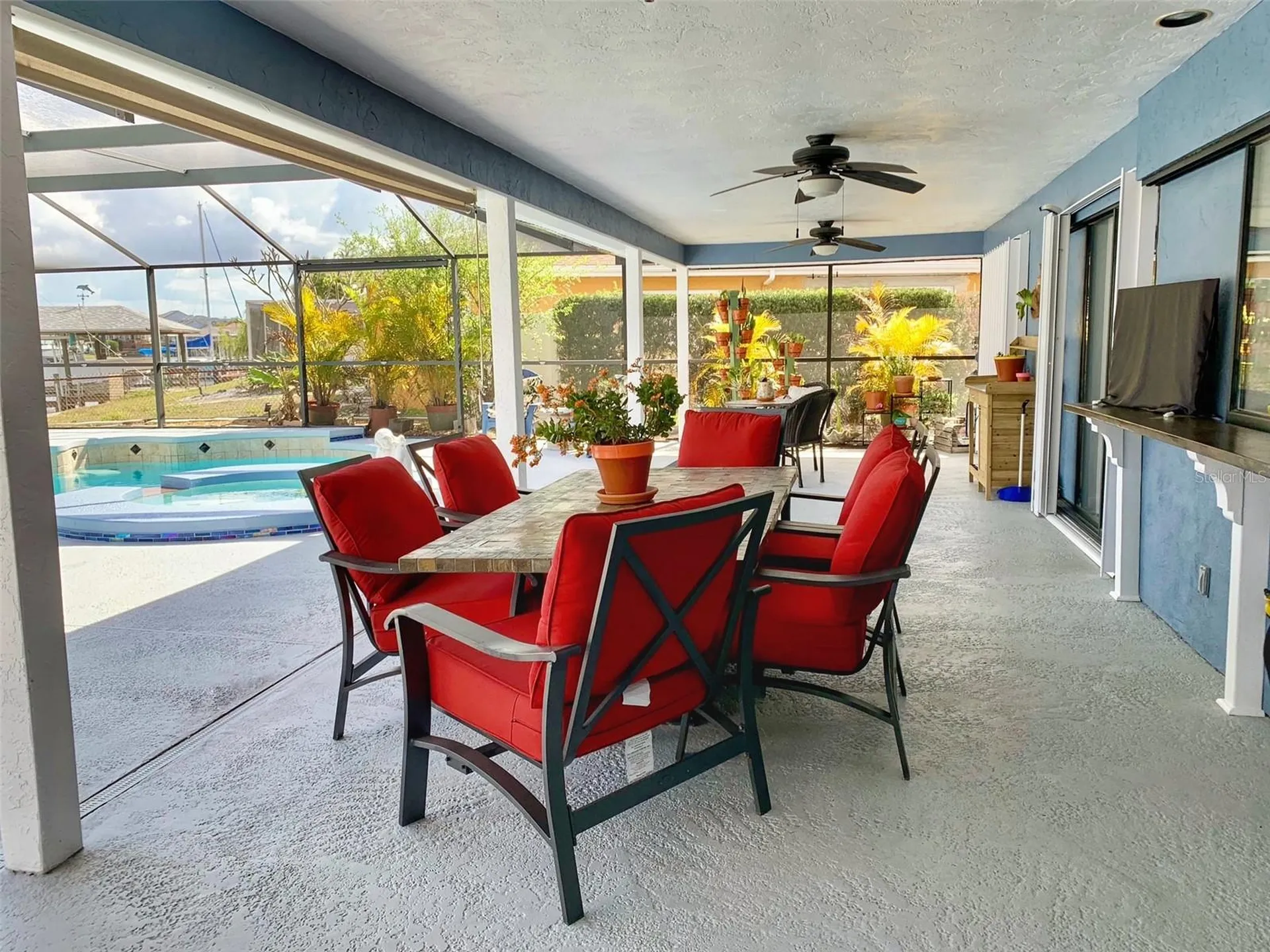 6317 Wisteria Lane Apollo Beach FL 33572