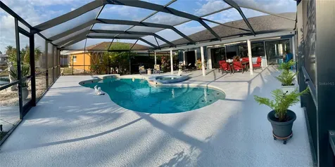 6317 Wisteria Lane Apollo Beach FL 33572