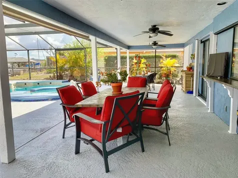 6317 Wisteria Lane Apollo Beach FL 33572