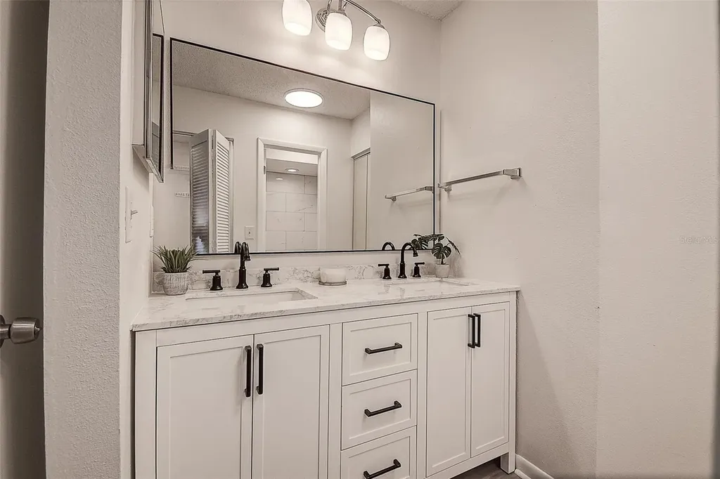 215 Lighthouse Court Safety Harbor FL 34695