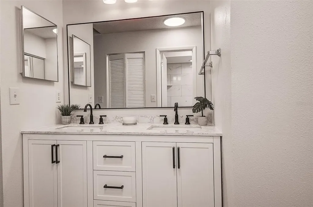 215 Lighthouse Court Safety Harbor FL 34695
