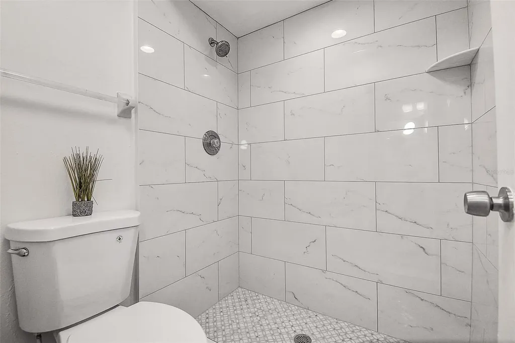 215 Lighthouse Court Safety Harbor FL 34695