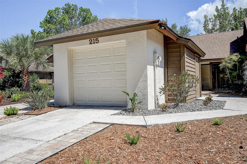 215 Lighthouse Court Safety Harbor FL 34695