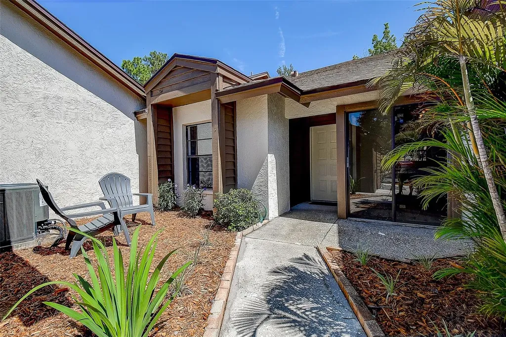 215 Lighthouse Court Safety Harbor FL 34695