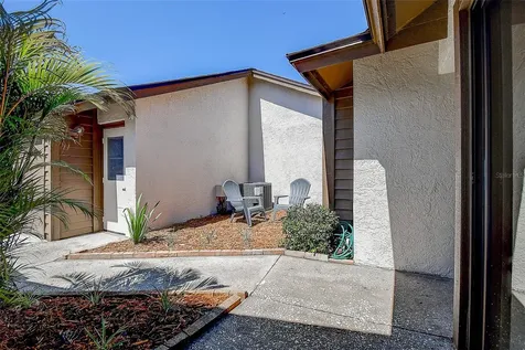 215 Lighthouse Court Safety Harbor FL 34695