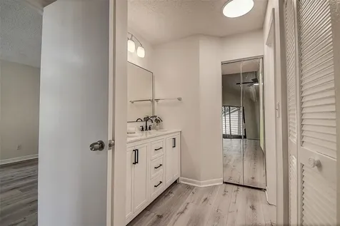 215 Lighthouse Court Safety Harbor FL 34695