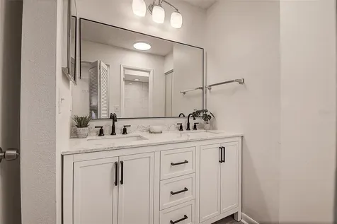 215 Lighthouse Court Safety Harbor FL 34695
