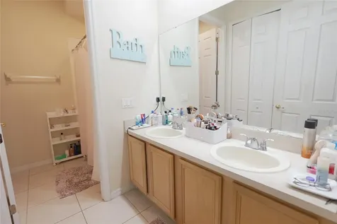 2082 Chatham Place Drive Orlando FL 32824