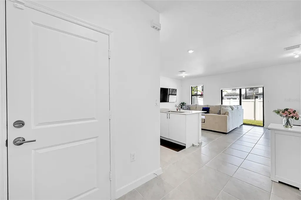 20357 NW 4th Path Miami FL 33169