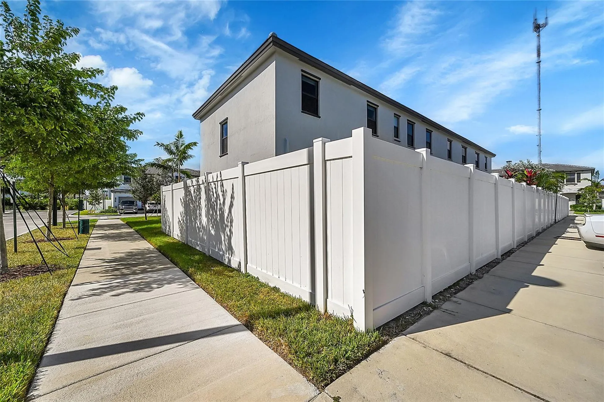 20357 NW 4th Path Miami FL 33169