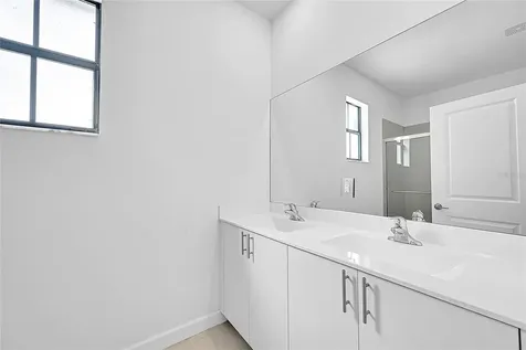 20357 NW 4th Path Miami FL 33169