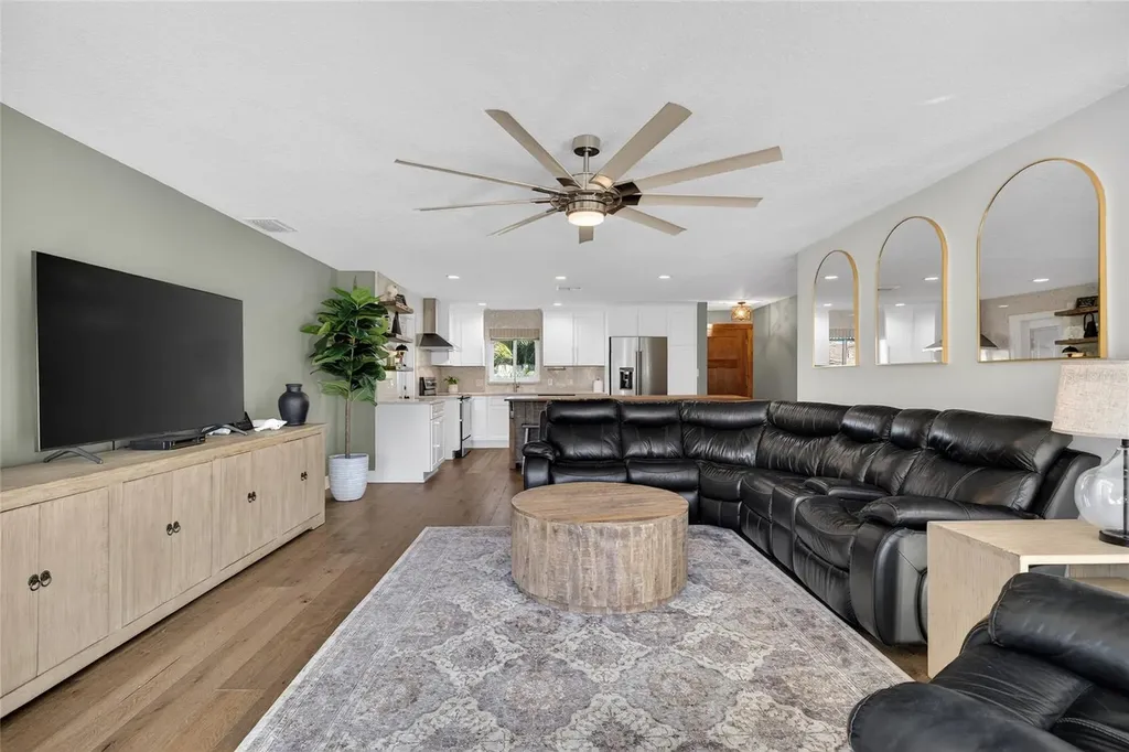 2171 Lagoon Drive Dunedin FL 34698