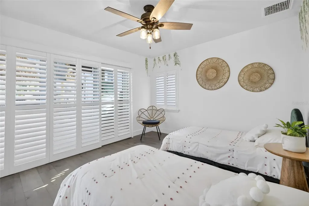 2171 Lagoon Drive Dunedin FL 34698