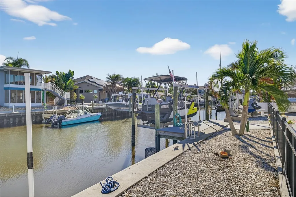 2171 Lagoon Drive Dunedin FL 34698