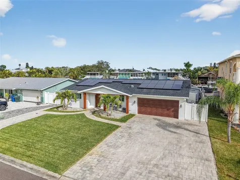 2171 Lagoon Drive Dunedin FL 34698