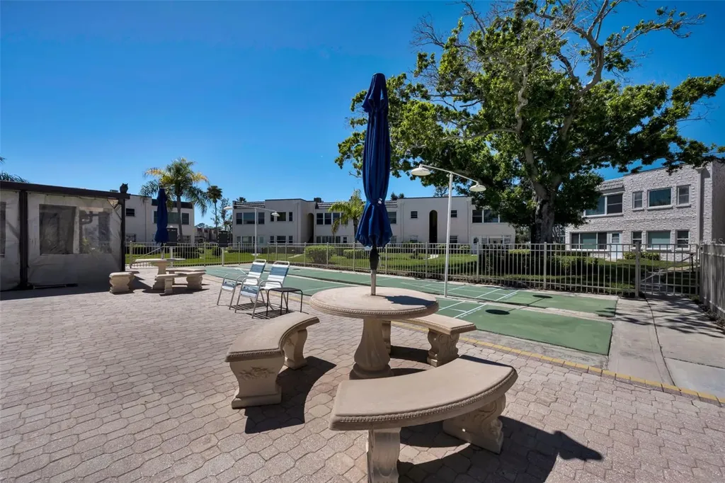 219 Elmwood Circle Seminole FL 33777