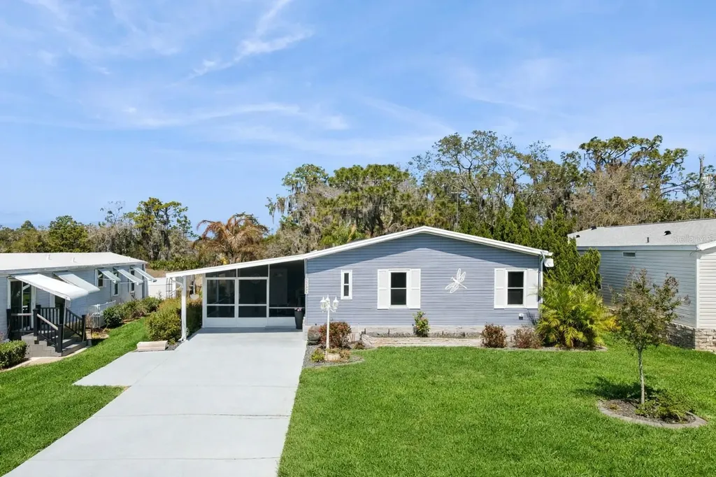 8568 Breeze Hill Drive Lake Wales FL 33898