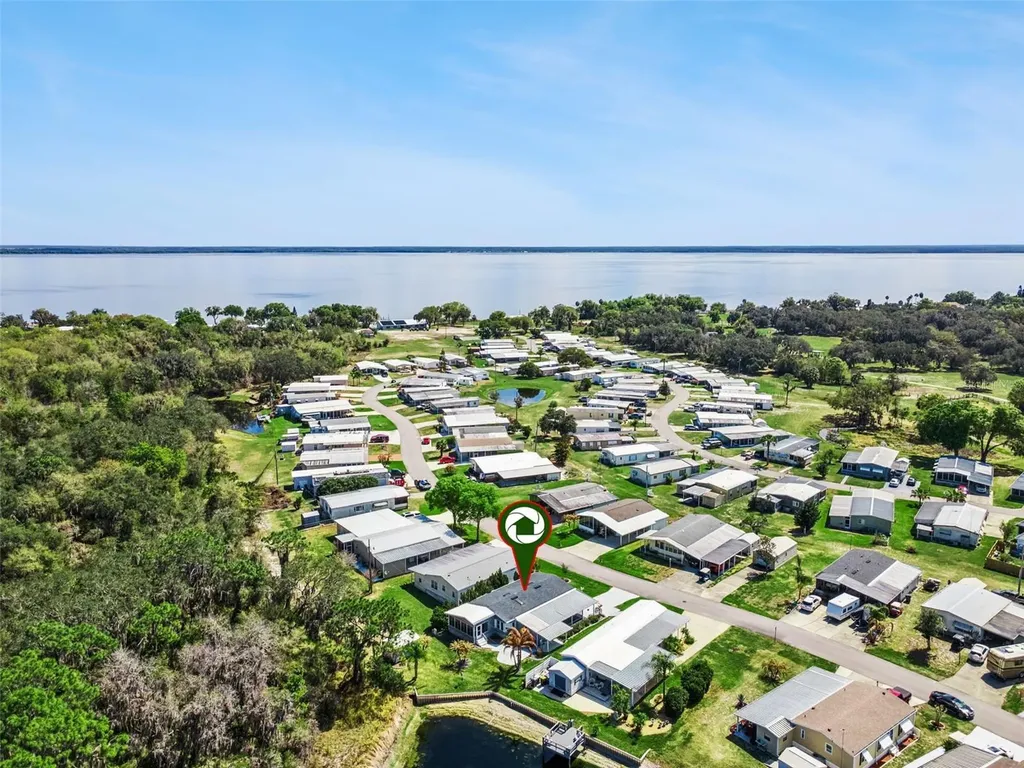 8568 Breeze Hill Drive Lake Wales FL 33898