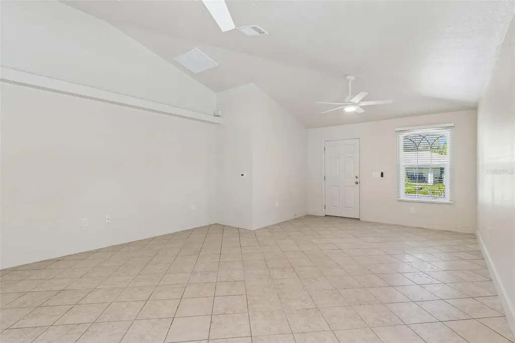 712 15th Avenue S St Petersburg FL 33701