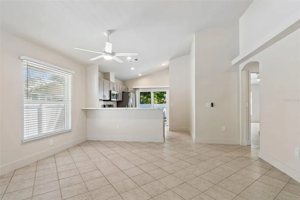 712 15th Avenue S St Petersburg FL 33701
