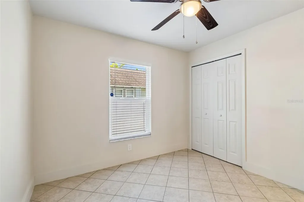712 15th Avenue S St Petersburg FL 33701