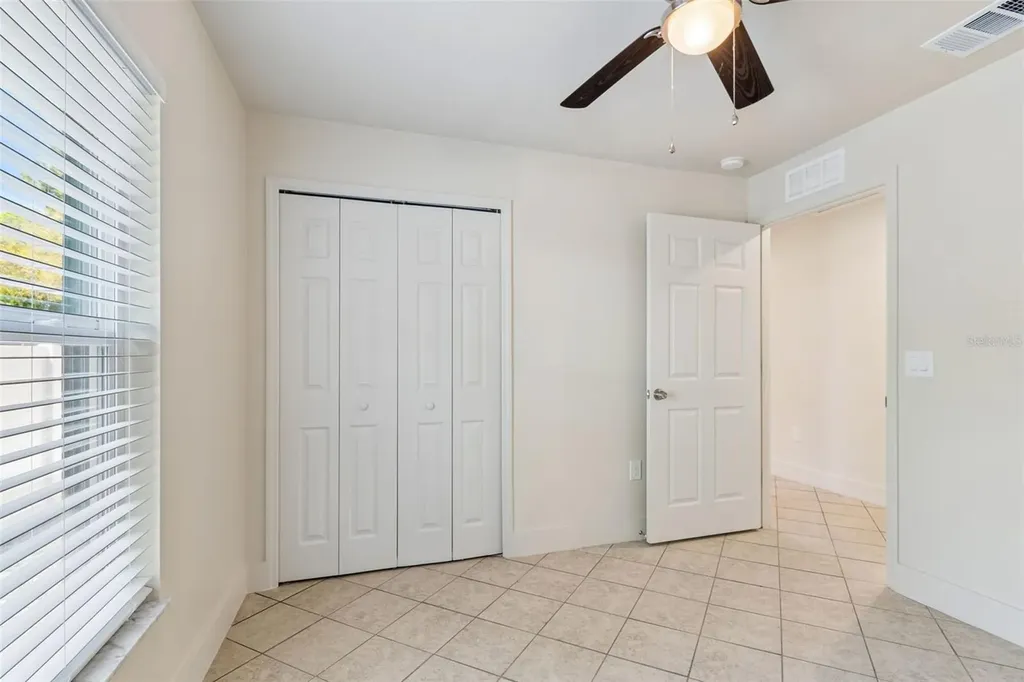 712 15th Avenue S St Petersburg FL 33701