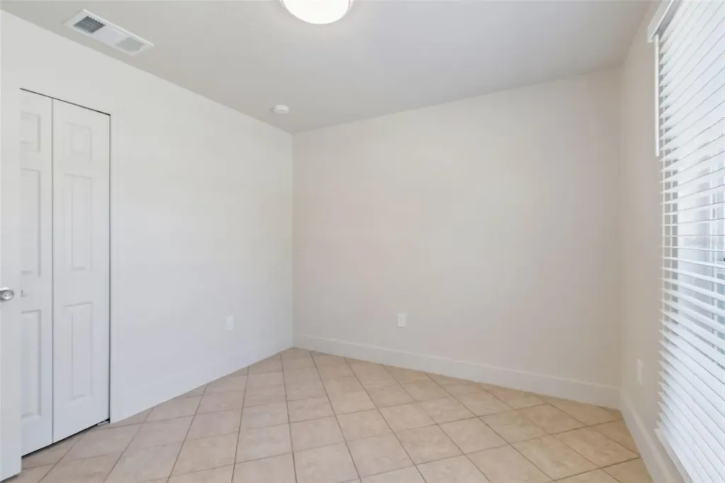 712 15th Avenue S St Petersburg FL 33701