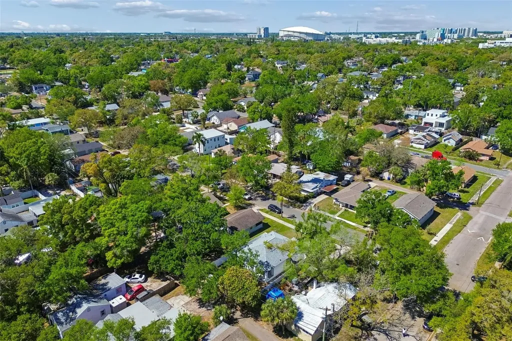 712 15th Avenue S St Petersburg FL 33701