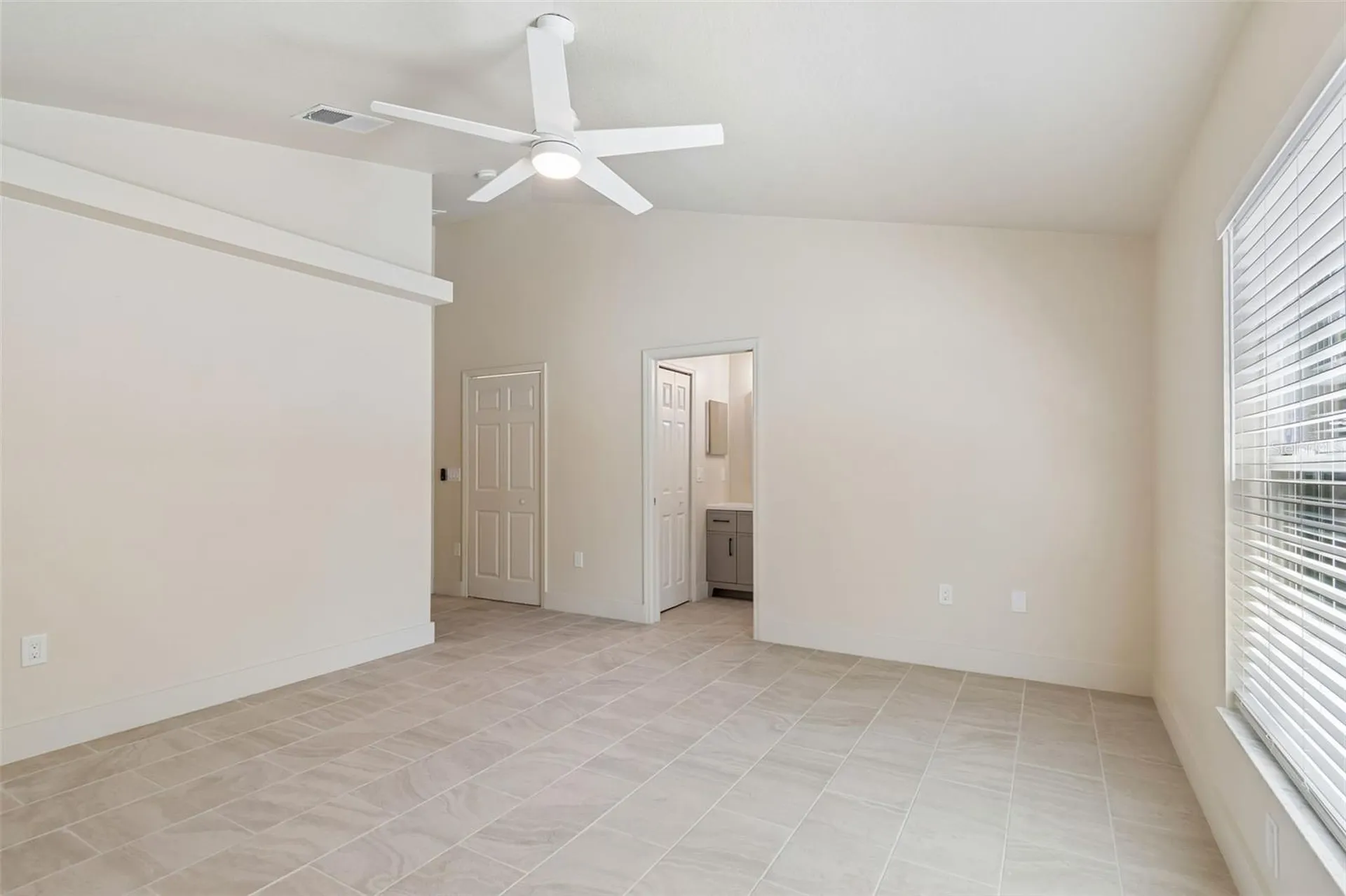 712 15th Avenue S St Petersburg FL 33701