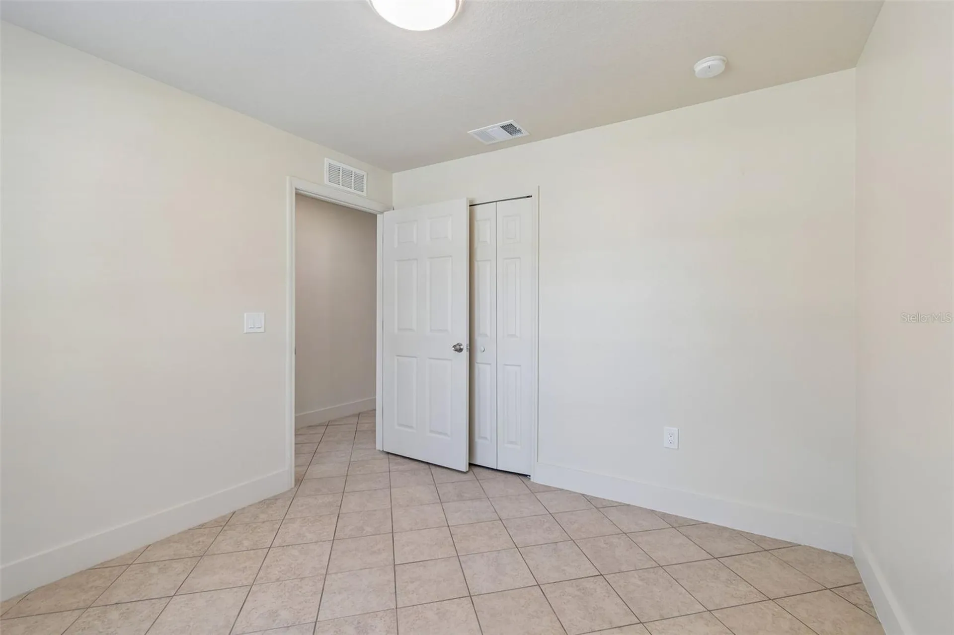 712 15th Avenue S St Petersburg FL 33701