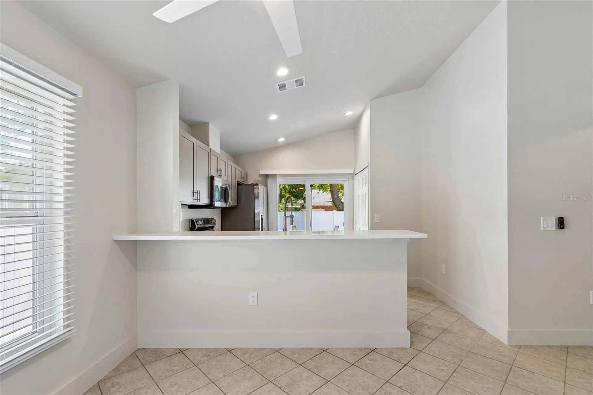 712 15th Avenue S St Petersburg FL 33701