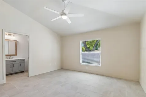 712 15th Avenue S St Petersburg FL 33701
