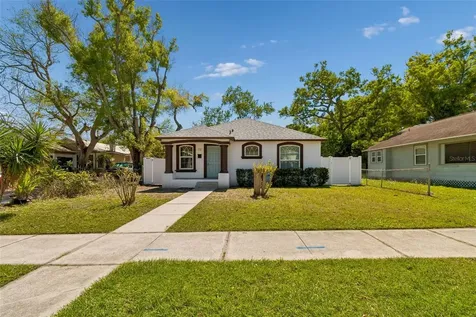 712 15th Avenue S St Petersburg FL 33701