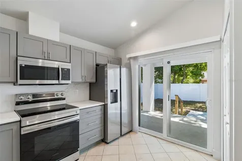 712 15th Avenue S St Petersburg FL 33701