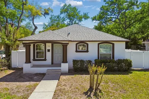 712 15th Avenue S St Petersburg FL 33701
