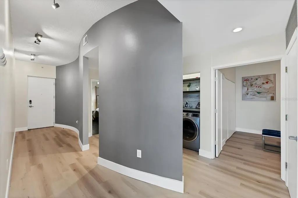 525 E Jackson Street Orlando FL 32801