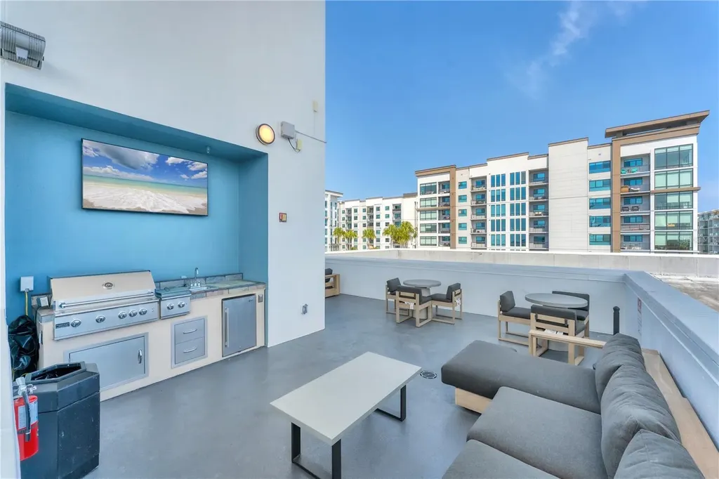 525 E Jackson Street Orlando FL 32801