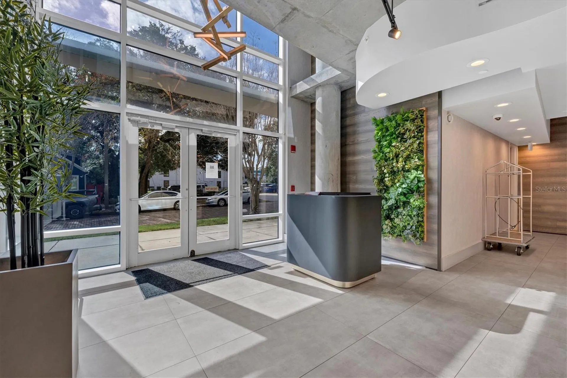 525 E Jackson Street Orlando FL 32801
