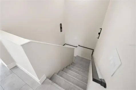 4353 Fontanarosa Village Court Tampa FL 33614