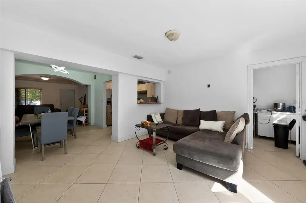 2131 Biarritz Drive Miami Beach FL 33141