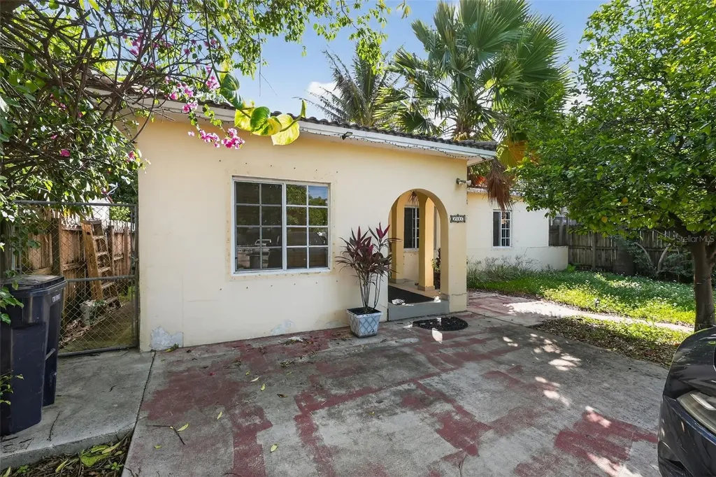 2131 Biarritz Drive Miami Beach FL 33141
