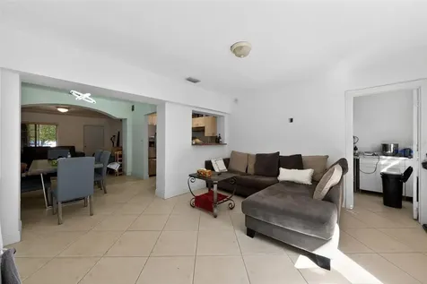 2131 Biarritz Drive Miami Beach FL 33141