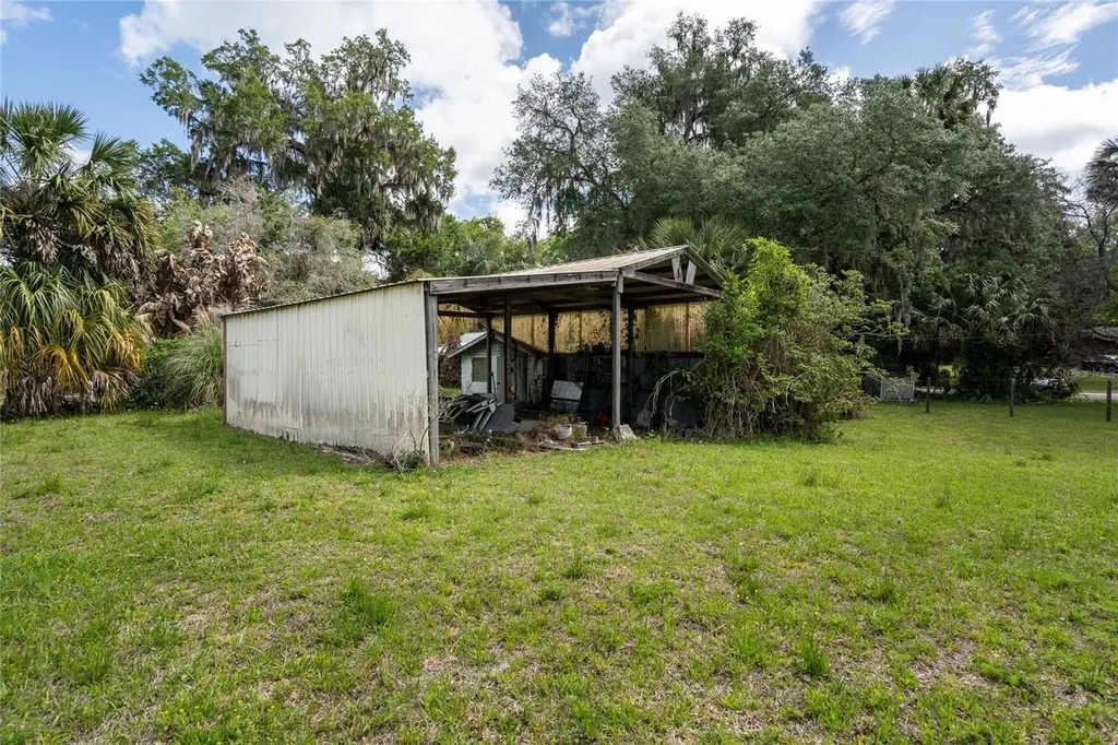 5560 Park Avenue De Leon Springs FL 32130