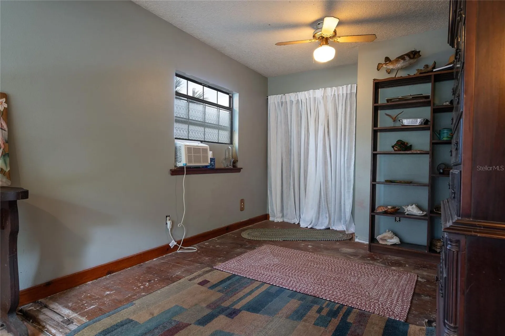 5560 Park Avenue De Leon Springs FL 32130